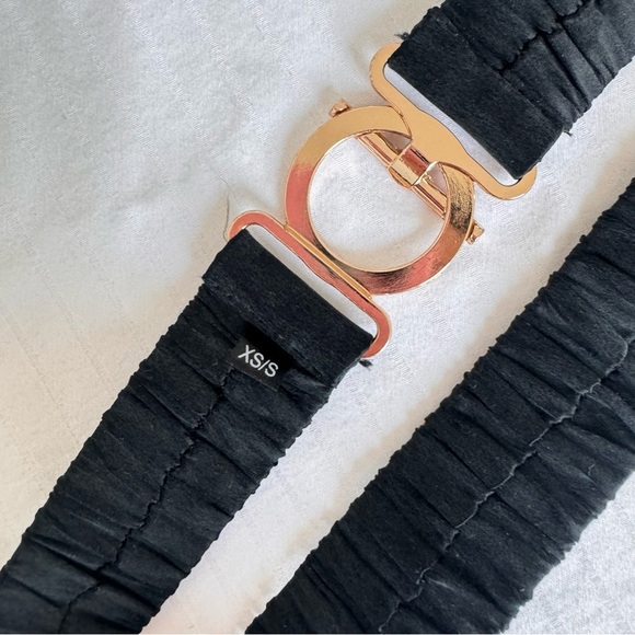 Black Elastic Belt with Gold Buckle - Picture 5 of 5